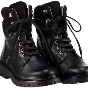 NOVEL WALK BLACK TRACK BOOTS